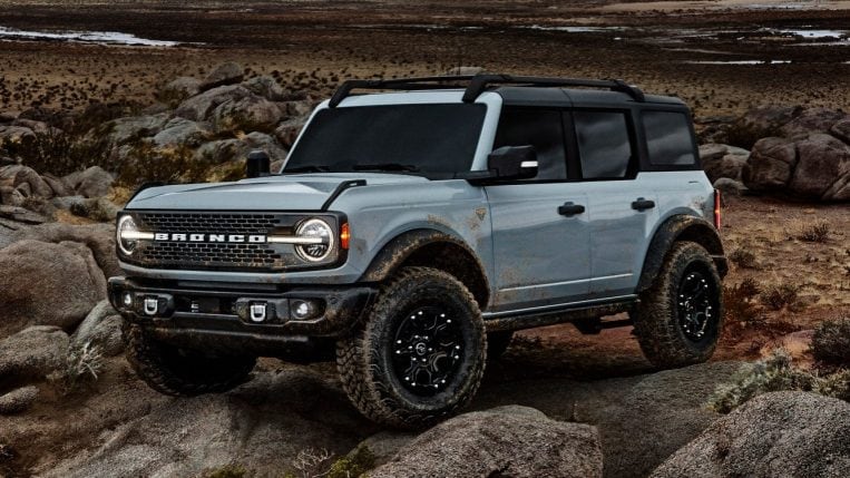 2021 Ford Bronco vs. 2021 Jeep Wrangler Comparison - Kelley Blue Book