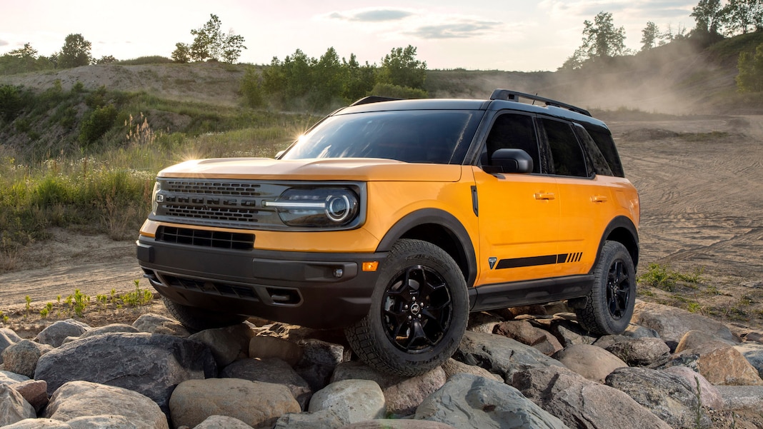 2021 Ford Bronco Sport vs. 2021 Toyota RAV4 Comparison Kelley Blue Book