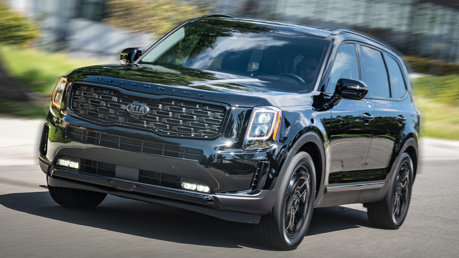 2021 Kia Telluride vs. 2021 Honda Pilot Comparison Kelley Blue Book