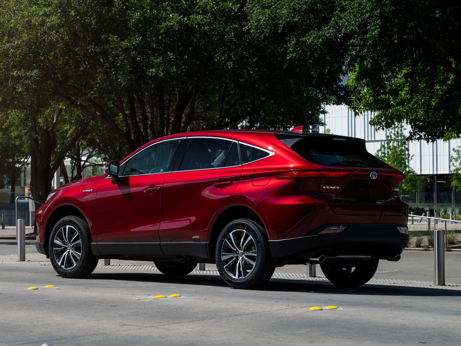 2021 Toyota Venza red