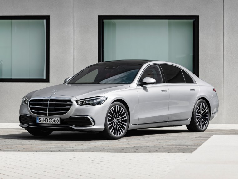 21 Mercedes Benz S Class Reviews Pricing Specs Kelley Blue Book