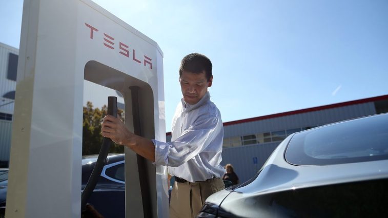 Tesla plug