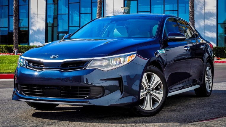 RT 2019 Kia Optima Hybrid Blue Front Quarter
