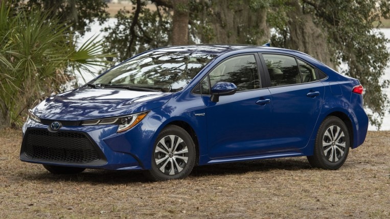 RT 2020 Toyota Corolla Hybrid Blue Front Quarter