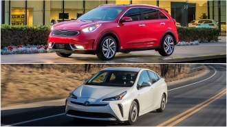 RT Kia Niro Vs Toyota Prius Front Quarter Views