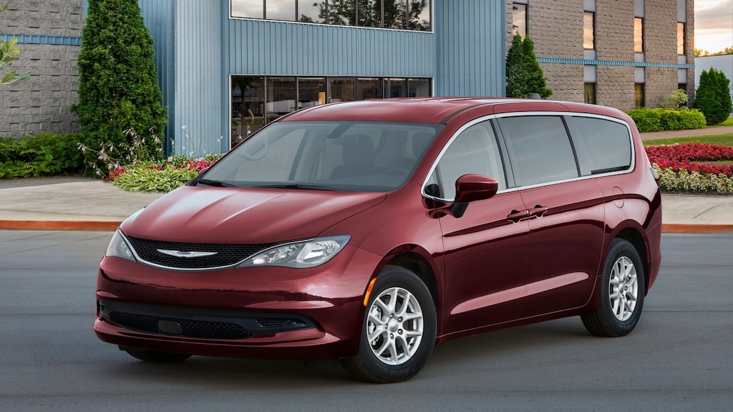 2021 chrysler voyager lxi van passenger van