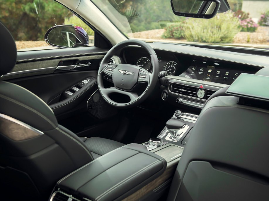 2020 Genesis G90