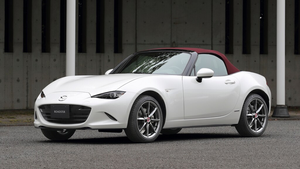 2021 MAZDA MX-5 Miata RF Reviews, Pricing & Specs | Kelley Blue Book