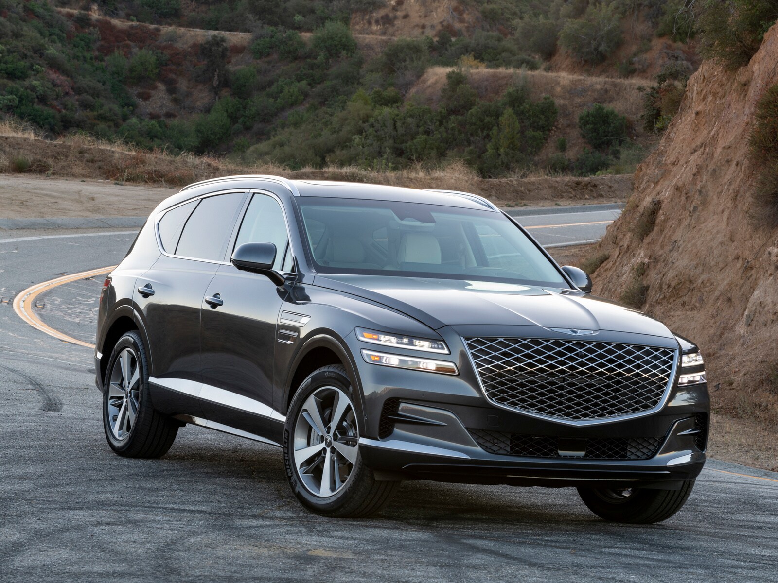 Midsize Luxury SUV Best Buy of 2021 Kelley Blue Book