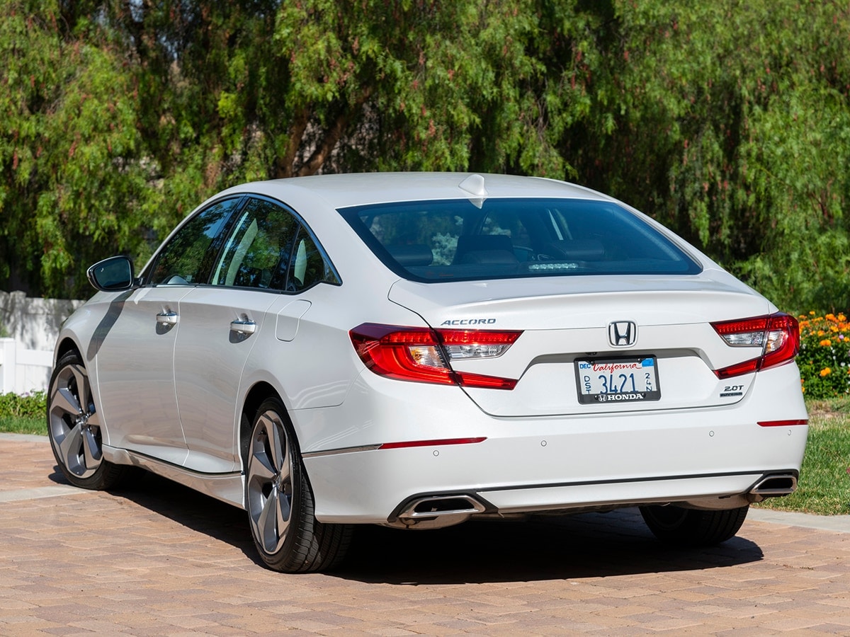 03-2019-honda-accord-bb-kbb-1