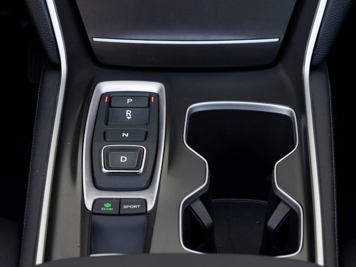 14-2019-honda-accord-bb-kbb-1