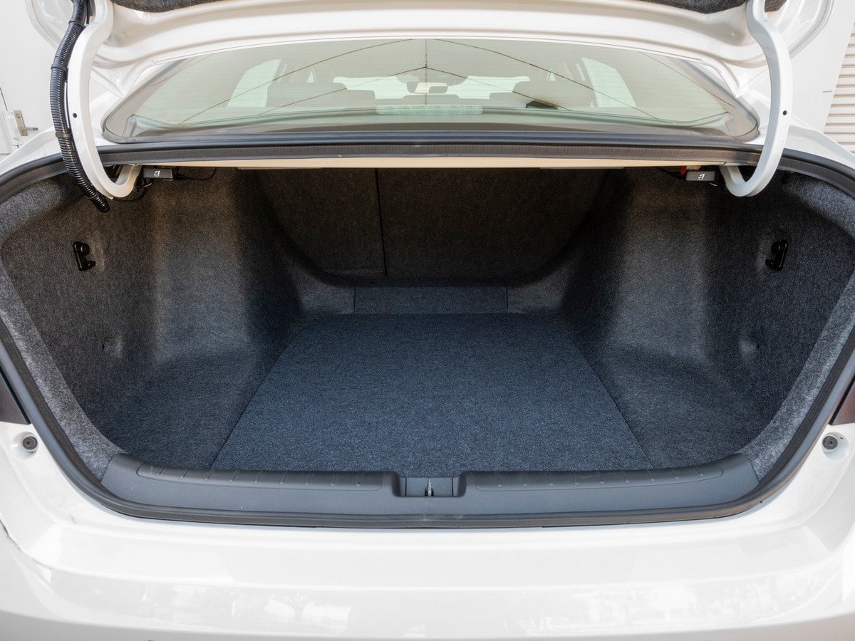 17-2019-honda-accord-bb-kbb-1