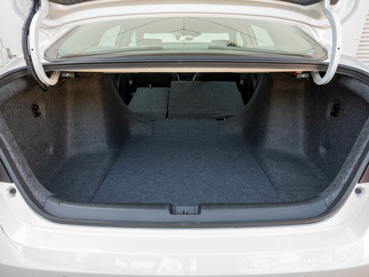 19-2019-honda-accord-bb-kbb-1