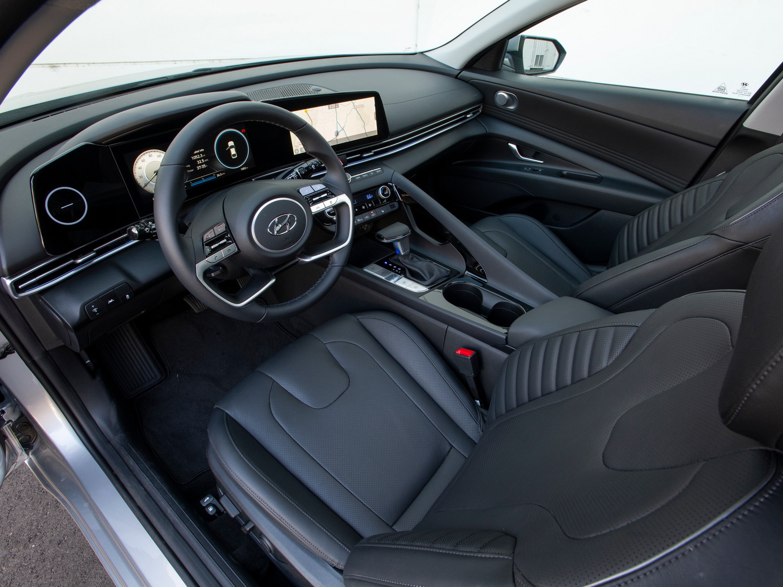 2021 Hyundai Elantra Interior Front