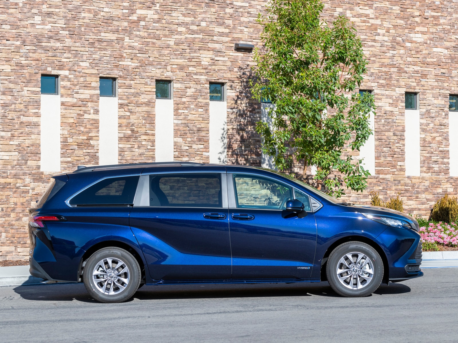 2021 Toyota Sienna Hybrid