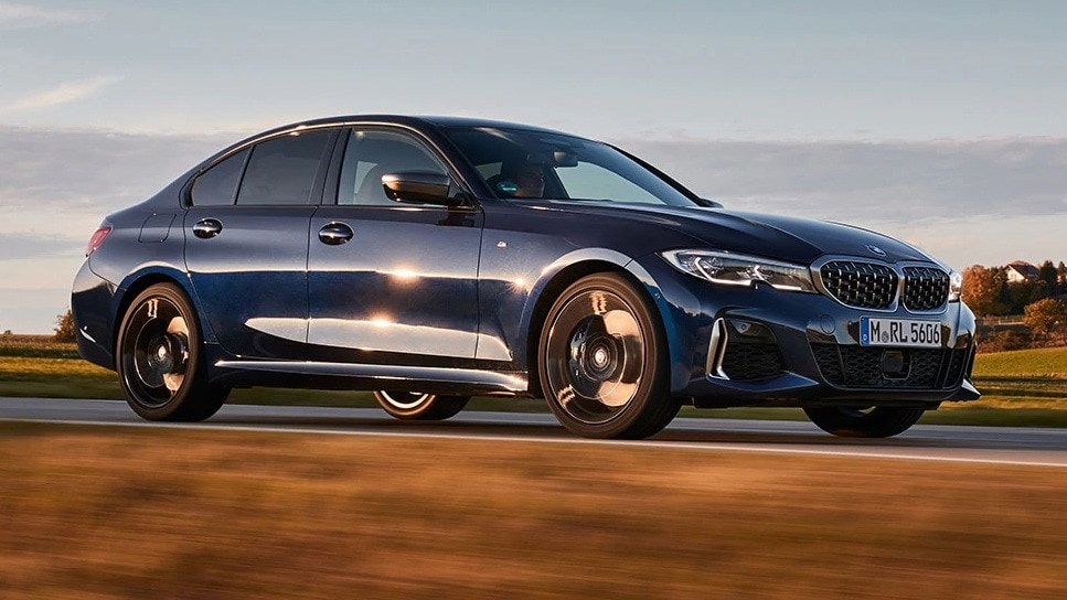 2021 BMW 3 Series vs. Mercedes-Benz C-Class Comparison - Kelley Blue Book