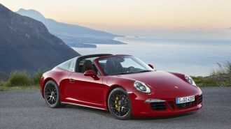 2016 Porsche 911 Carrera Front Three Quarter