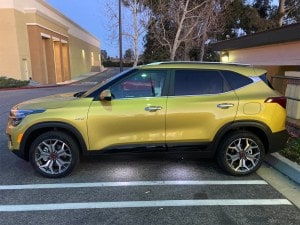 2021 Kia Seltos puddle lights