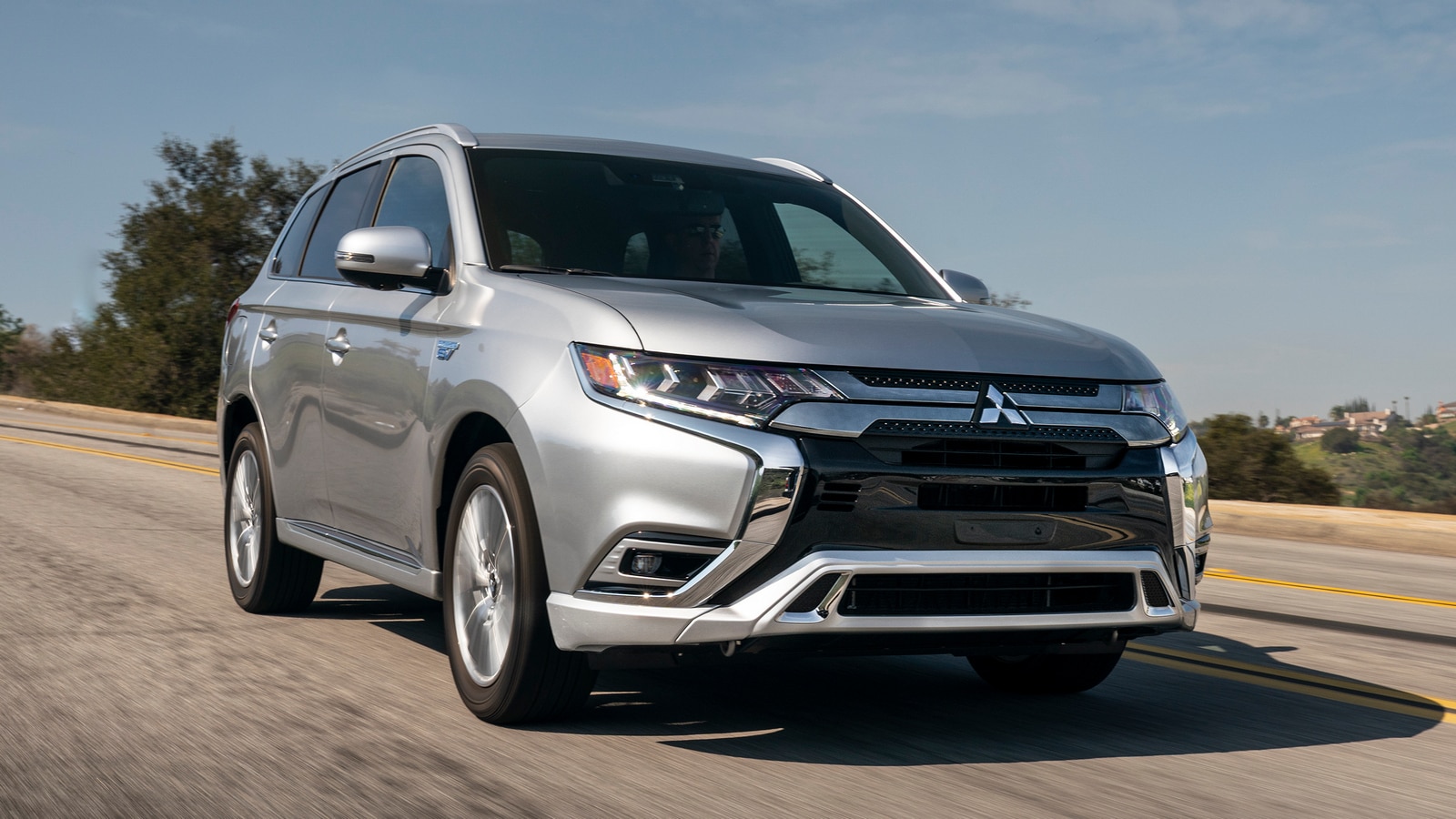 2021 Mitsubishi Outlander Review: Plug-In-Hybrid-Only This Time Out ...