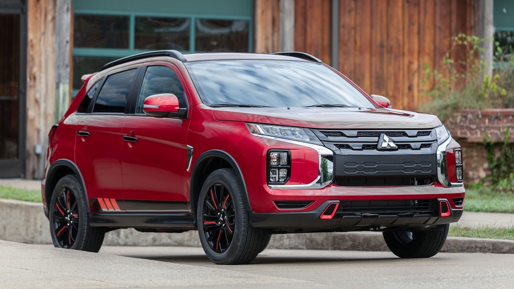 2021 Mitsubishi Outlander Sport Reviews, Pricing & Specs | Kelley Blue Book