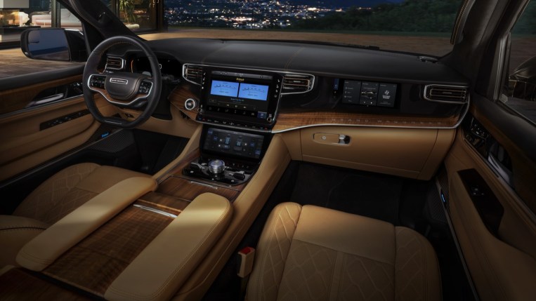 2022 Jeep Grand Wagoneer Interior