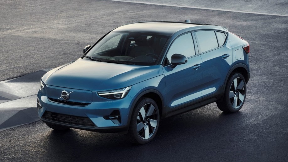 2022 Volvo C40 Recharge in turqoise.