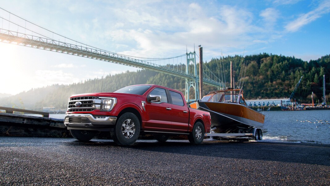 Towing Capacity Guide: Everything You Need to Know | Kelley Blue Book