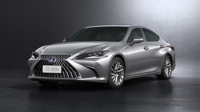 2022 Lexus ES Front Three Quarter