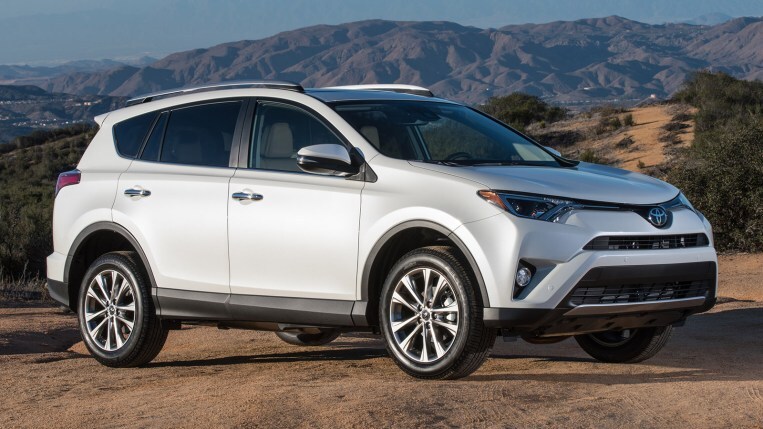 Best Cars For College Students In 21 Kelley Blue Book Best Cars For College Students In 21 Kelley Blue Book