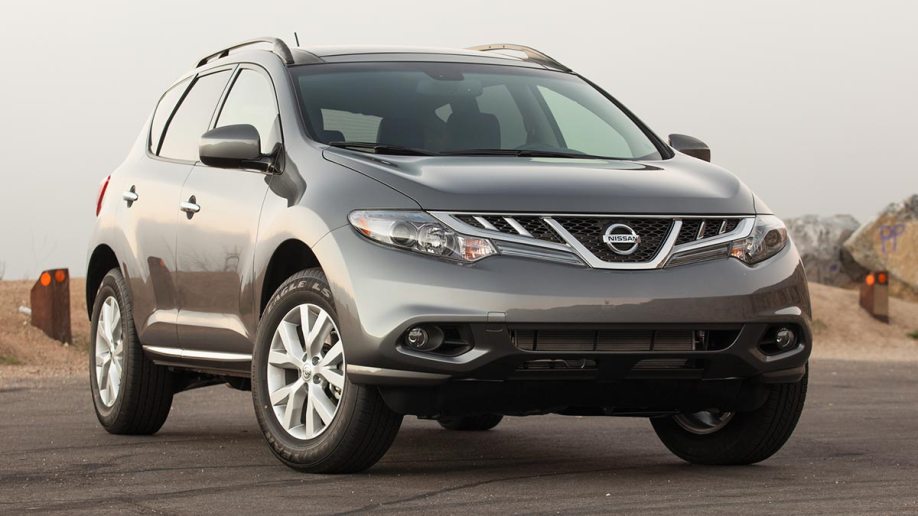 2014 Nissan Murano in silver.