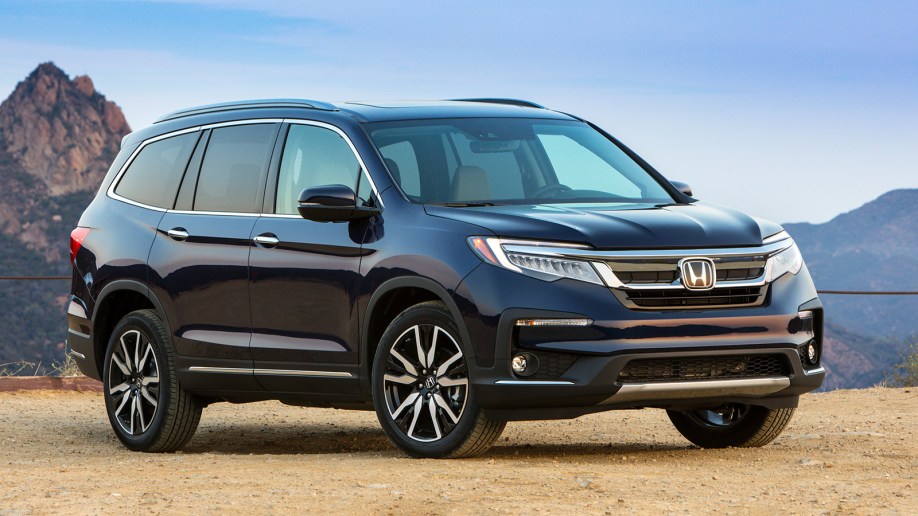 2021 Honda Pilot in blue in the desert