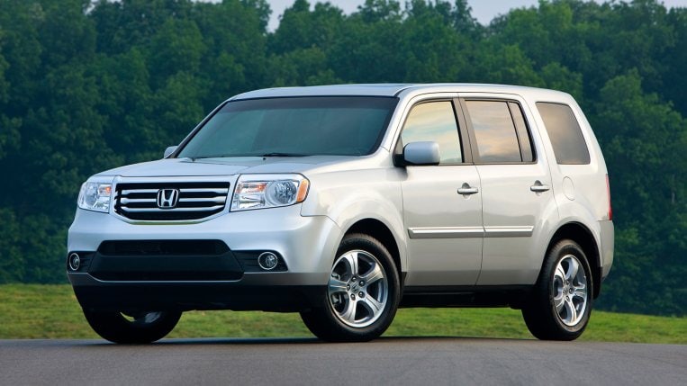 2014 Honda Pilot in silver.