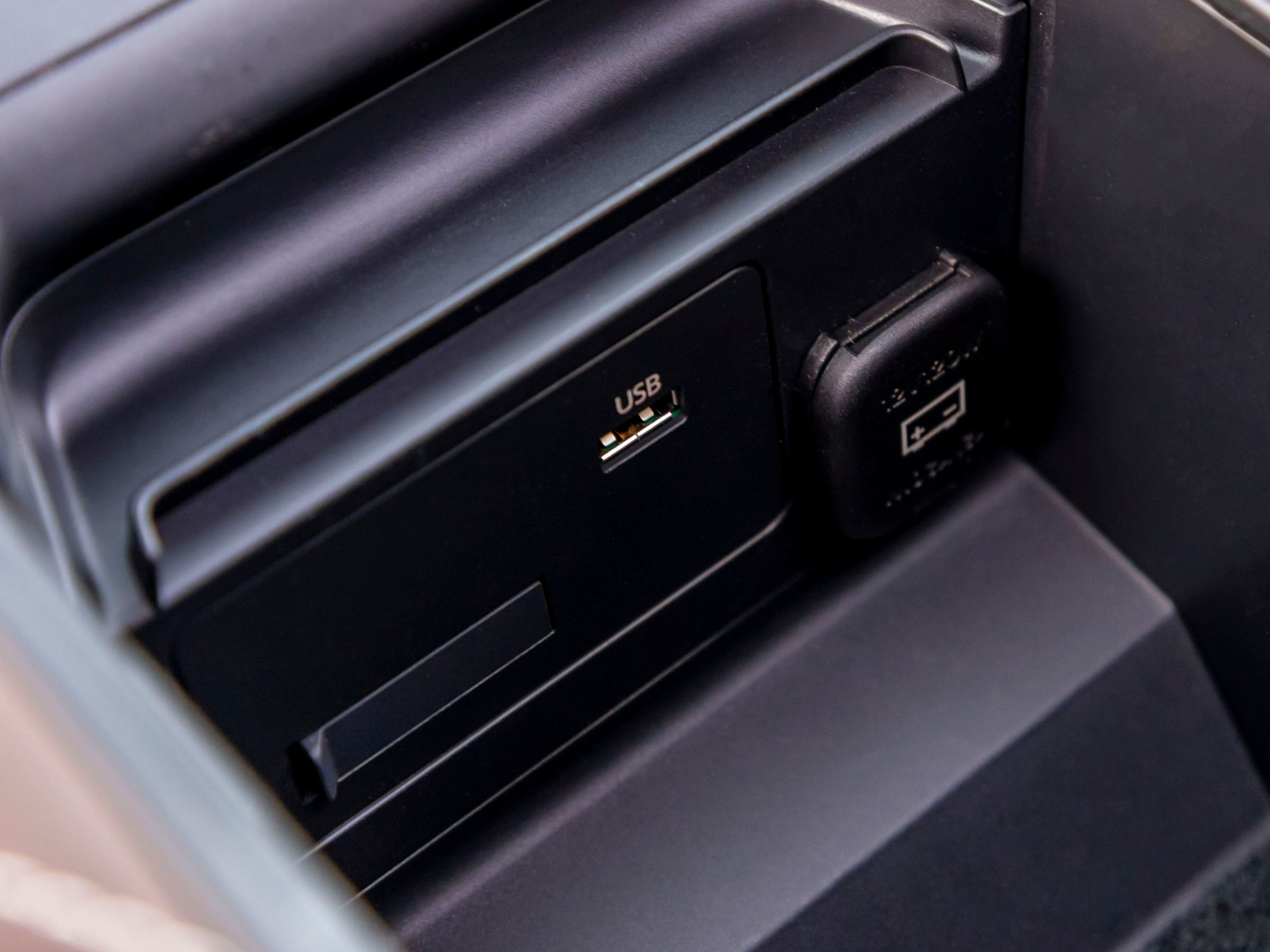 2021 Mazda CX-30 Turbo USB port