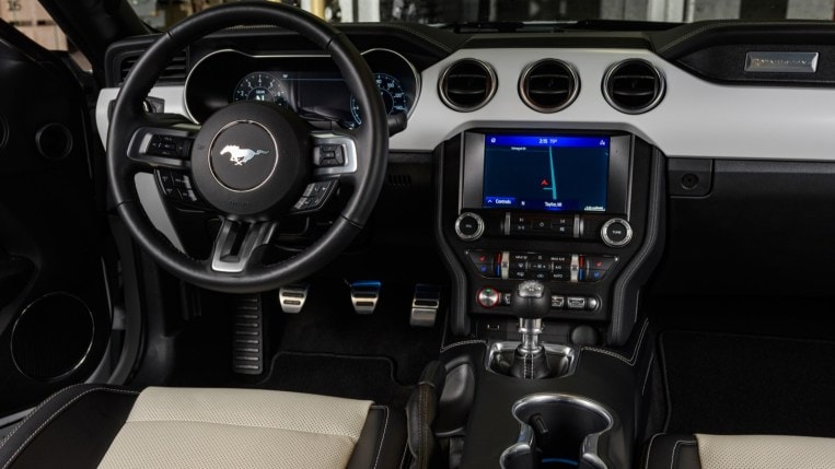 Ford Offers Ice White Package for 2022 Mustang, Mustang Mach-E | Kelley