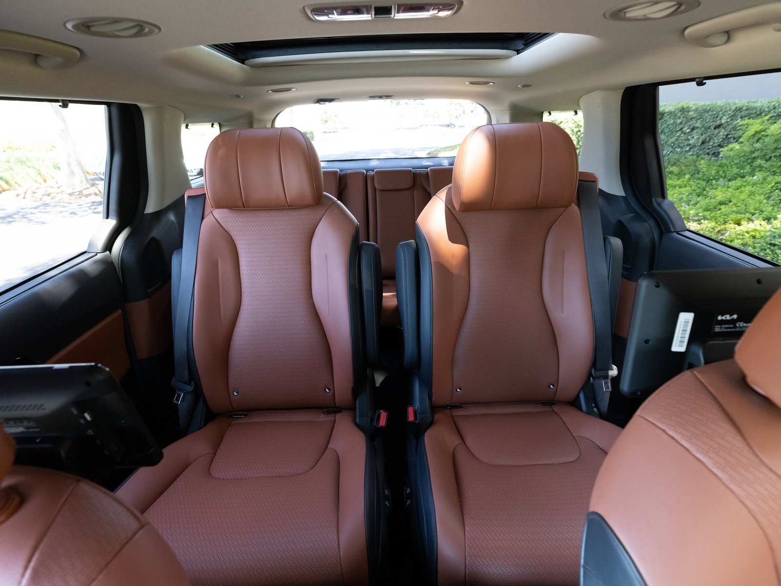 Let's Take a Look Inside the 2022 Kia Carnival Kelley Blue Book