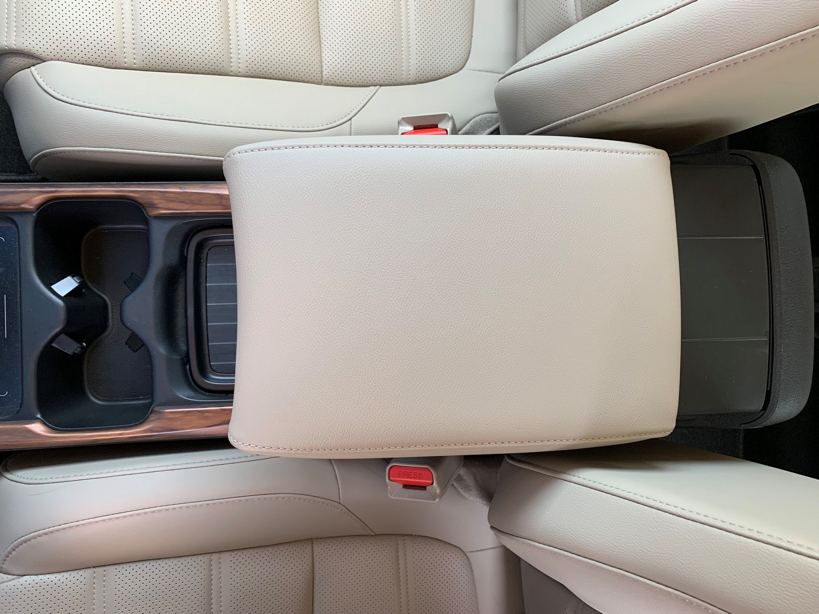 2021 Honda CR-V Hybrid console armrest