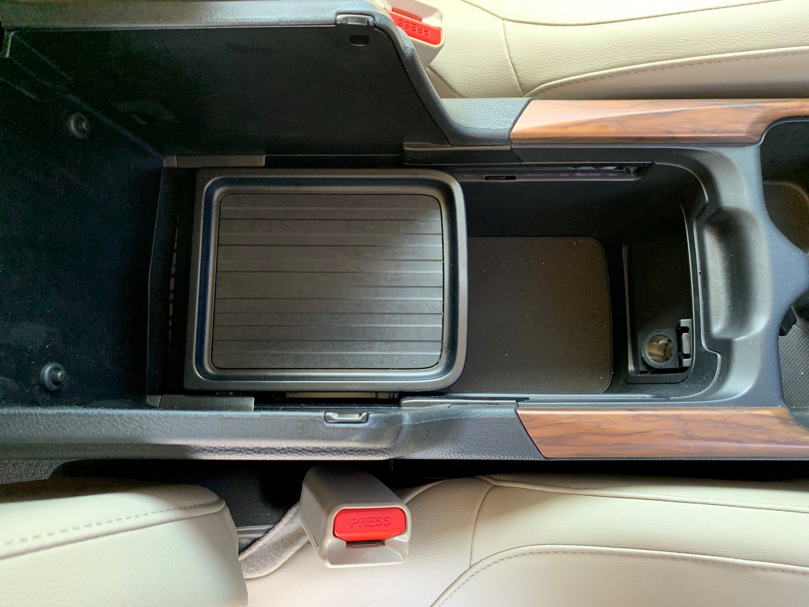 2021 Honda CR-V Hybrid console storage