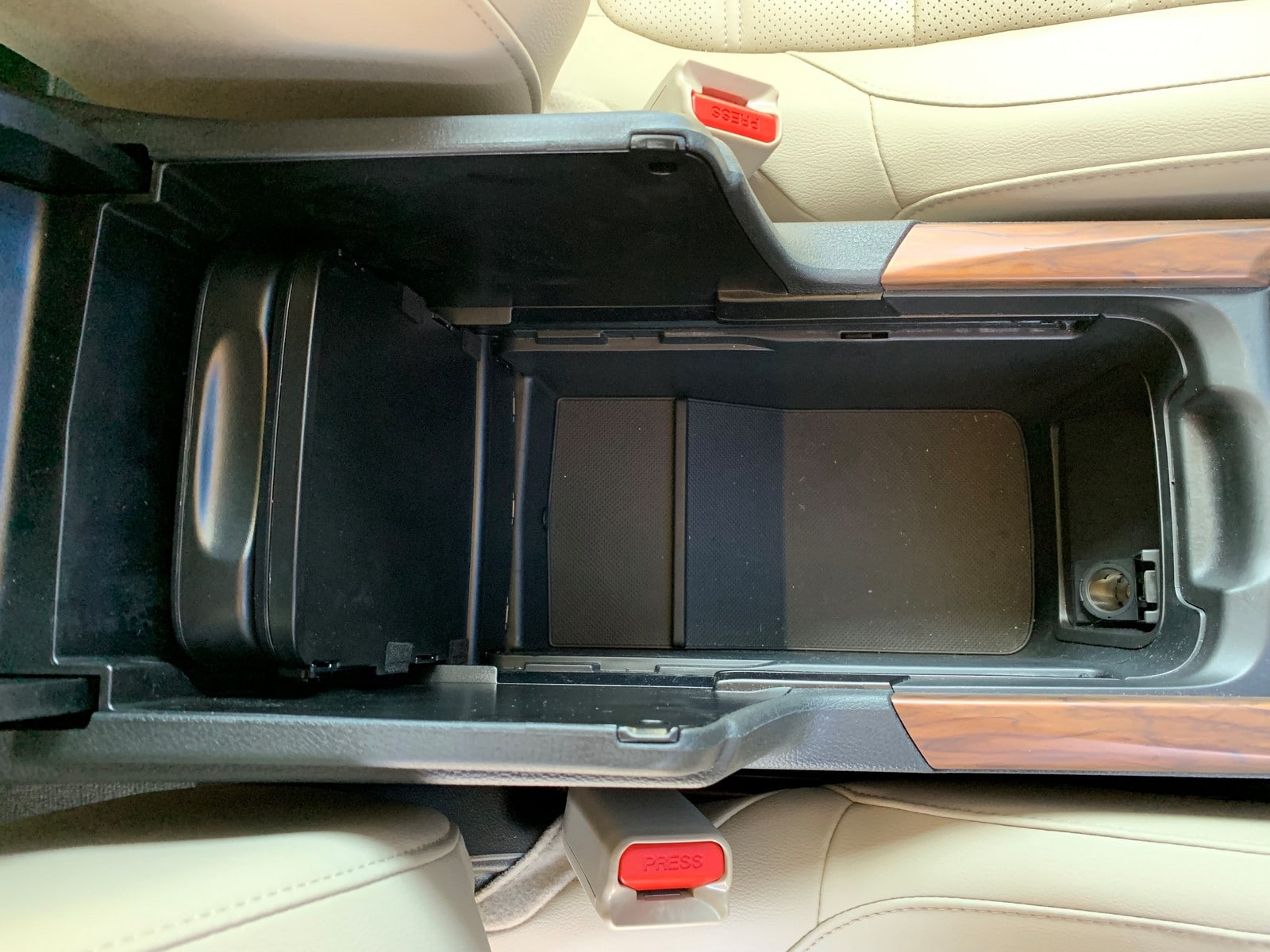 2021 Honda CR-V Hybrid console storage