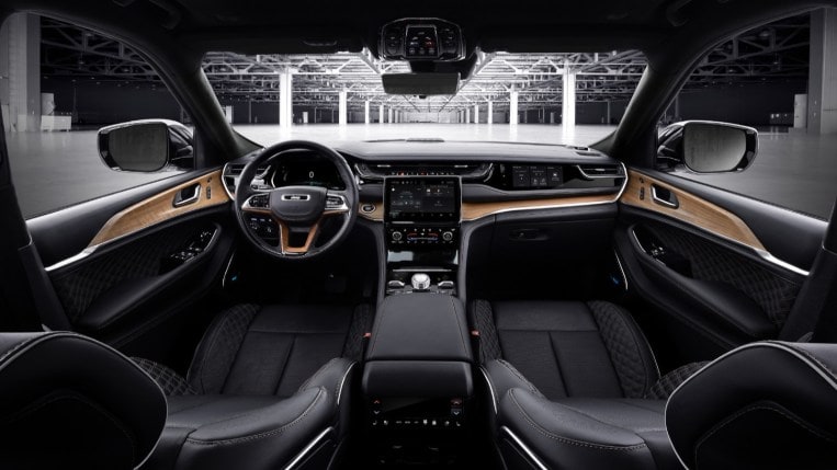 2022 Jeep Grand Cherokee Interior