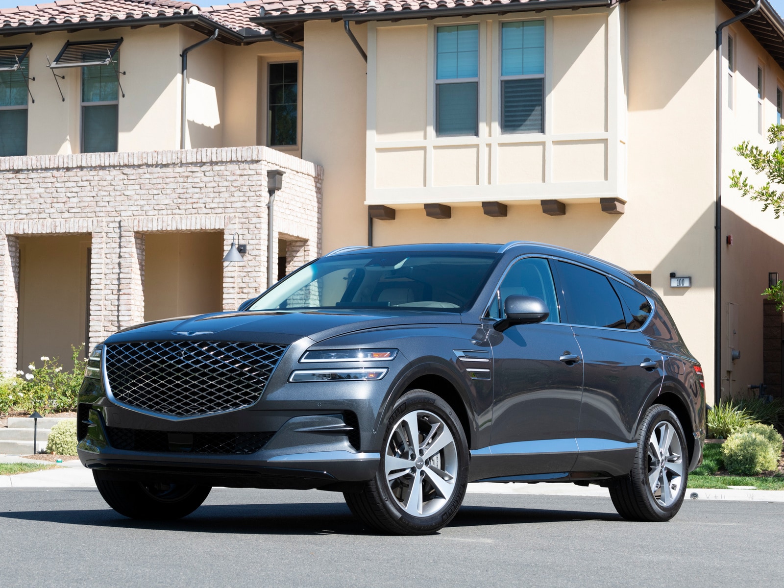 Midsize Luxury SUV Best Buy of 2022 Kelley Blue Book