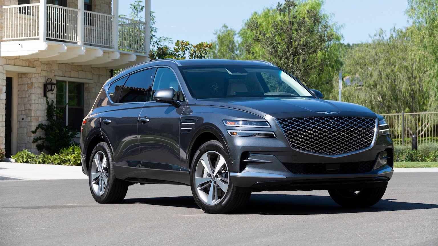 2022 Genesis GV80 vs. 2022 Infiniti QX60 Comparison Kelley Blue Book