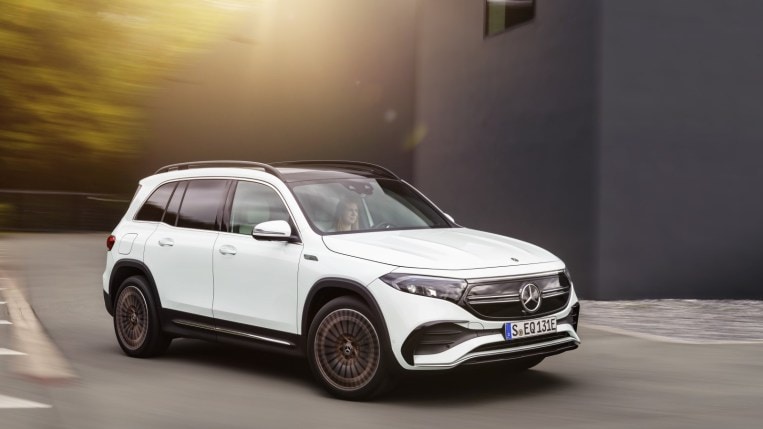2023 Mercedes Benz EQB Front Three Quarter