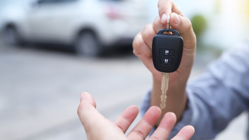 If I Don't Have a Car, Do I Need Auto Insurance? Kelley Blue Book