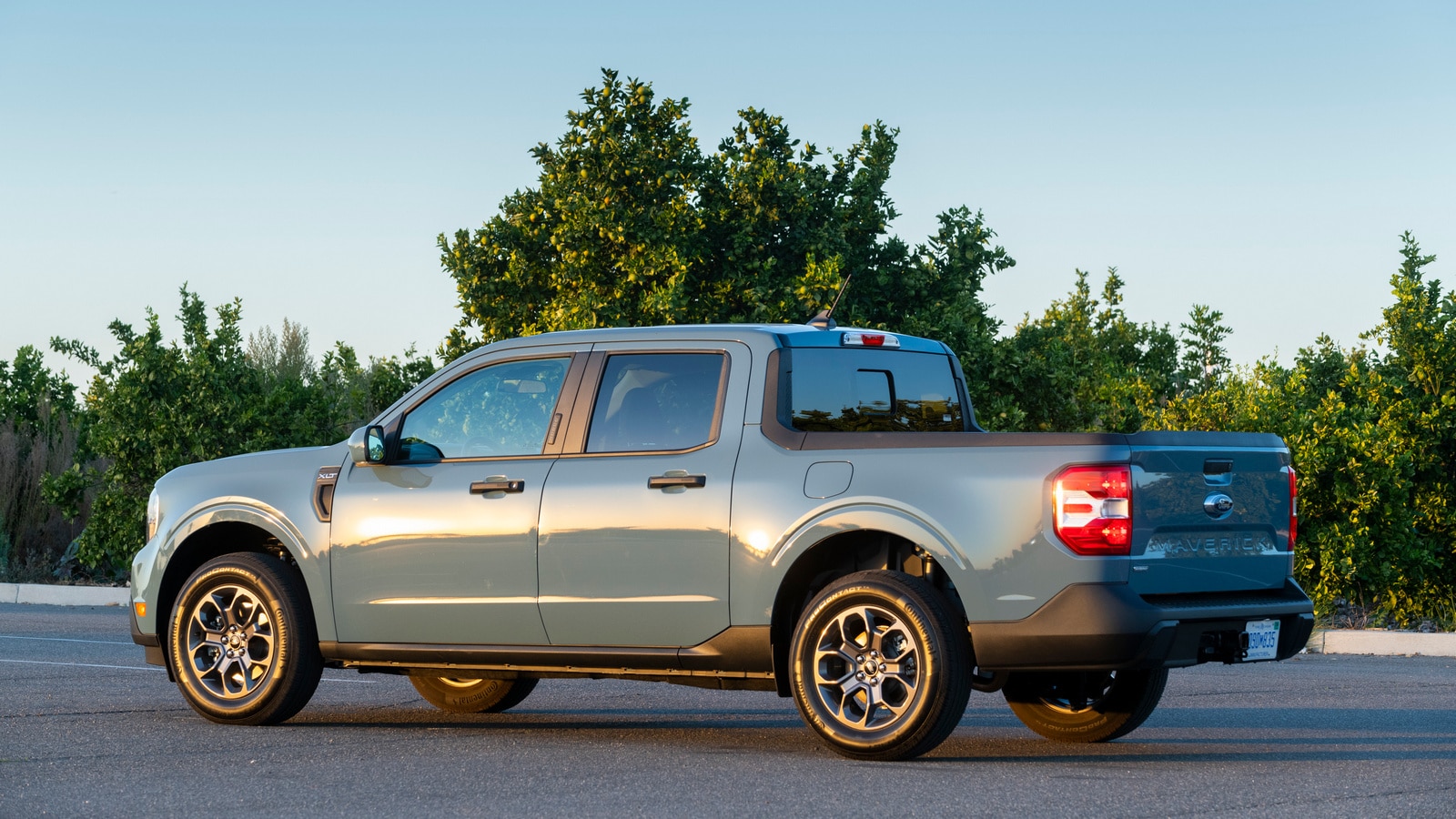 ford-to-close-orders-for-maverick-small-pickup-in-3-days-kelley-blue-book