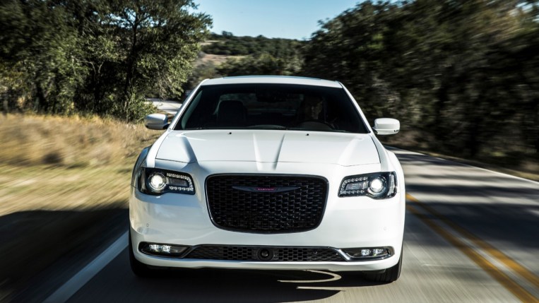 2022 Chrysler 300 Head On