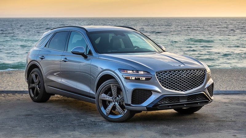 2022 Genesis GV70 vs. 2022 Lincoln Corsair Comparison - Kelley Blue Book