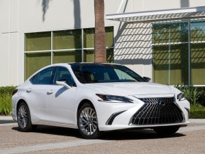 2022 Lexus ES in white.