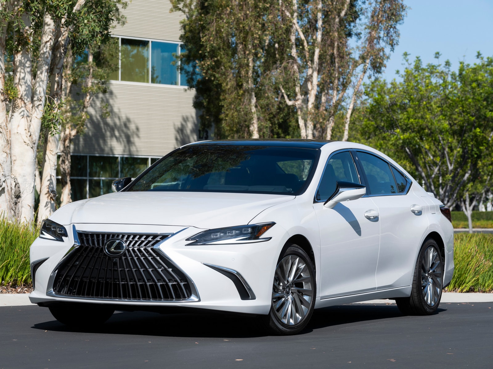 2022 Lexus ES