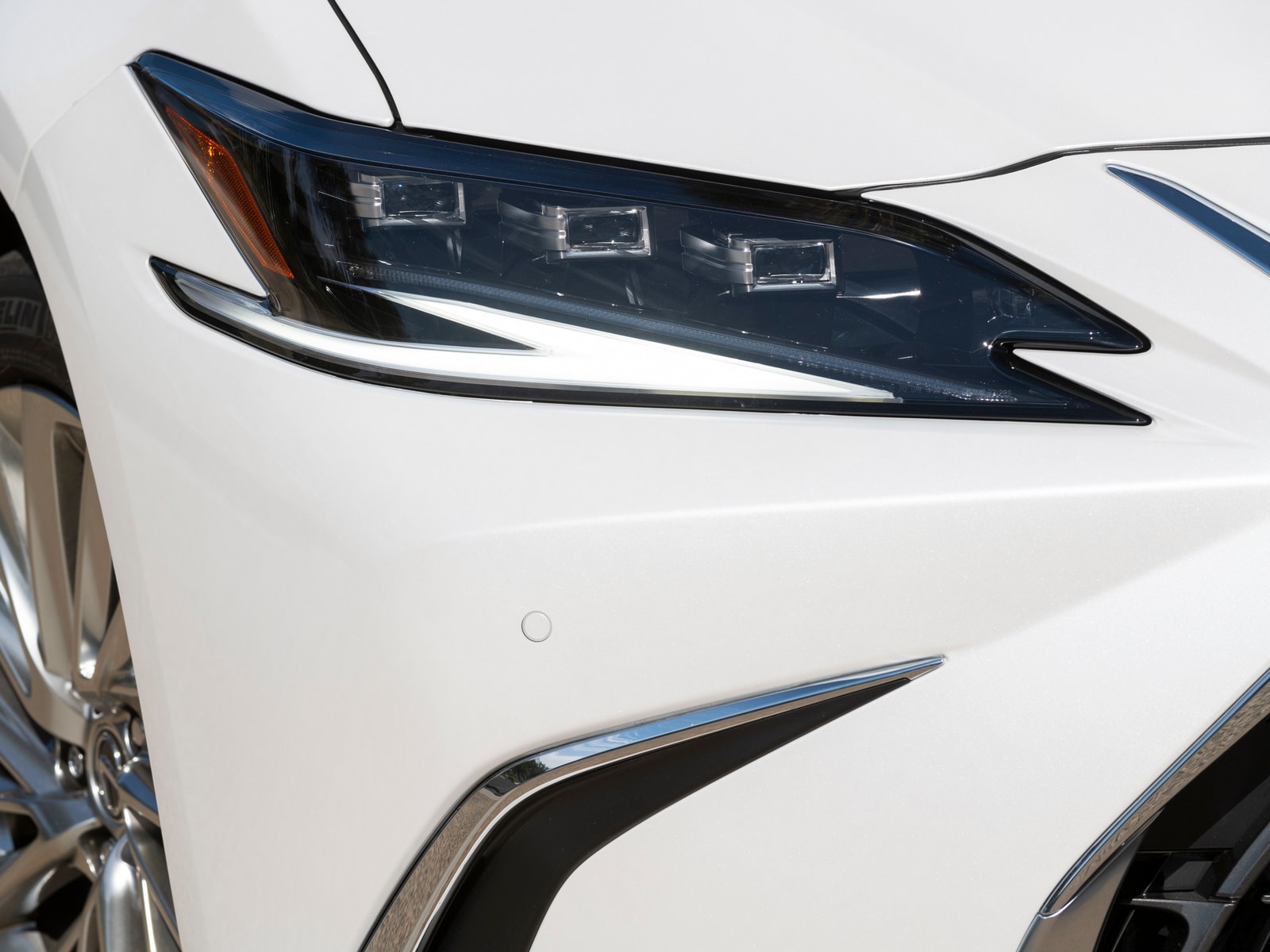 2022 Lexus ES