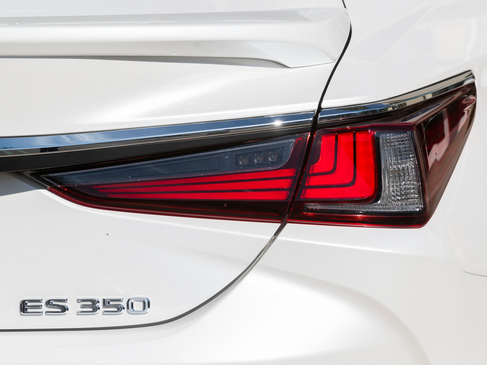 2022 Lexus ES